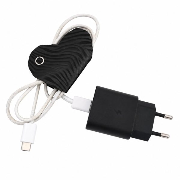 Farla_Cable_Organizer_Heart